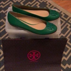 Tory Burch shoes never worn